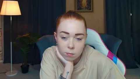 Snapshot of nelliemathers chatting on December 2025 09:11:02 PM Nelli online show from December 2025 09:11:02 PM