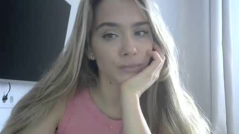 nelly_fortu online show from March 2026 11:38:02 AM