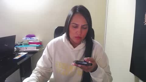 kelly lopez online show from October 2025 12:16:02 PM