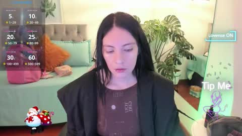 Sarah  online show from December 2025 03:13:02 AM