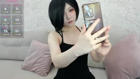 Snapshot of neonkoi chatting on May 2026 11:37:01 AM Luna online show from May 2026 11:37:01 AM