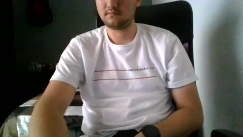 Snapshot of nerdxxx94 chatting on June 2026 07:58:02 PM MrBull online show from June 2026 07:58:02 PM