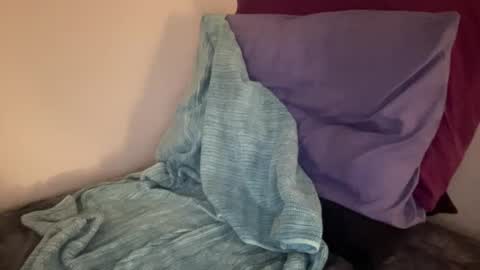 Xavy online show from February 2025 03:32:01 AM