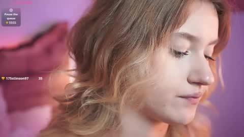 Nerissa online show from October 2025 08:49:02 PM