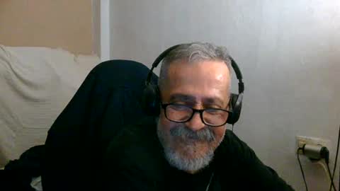 Snapshot of neron401 chatting on June 2026 03:20:02 AM neron401 online show from June 2026 03:20:02 AM