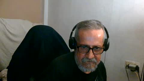 Snapshot of neron401 chatting on June 2026 04:17:01 AM neron401 online show from June 2026 04:17:01 AM