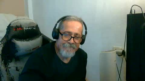 Snapshot of neron401 chatting on June 2026 06:01:01 PM neron401 online show from June 2026 06:01:01 PM