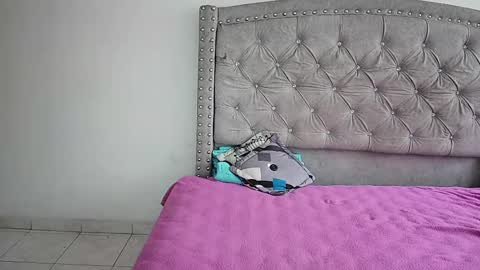 nesuko_kamado online show from October 2025 04:48:02 PM