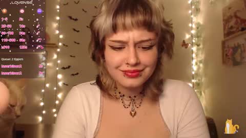 Snapshot of neurotic_witch chatting on September 2025 06:14:01 AM Mar online show from September 2025 06:14:01 AM