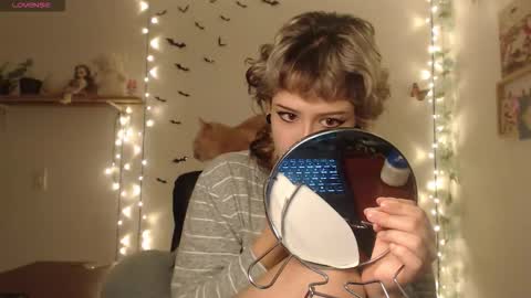 Snapshot of neurotic_witch chatting on October 2025 10:36:01 AM Mar online show from October 2025 10:36:01 AM