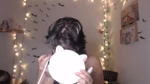 Snapshot of neurotic_witch chatting on October 2025 05:15:02 AM Mar online show from October 2025 05:15:02 AM