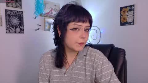Snapshot of neurotic_witch chatting on May 2026 09:47:02 AM Mar online show from May 2026 09:47:02 AM