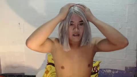 new_asian_ts online show from October 2025 12:27:01 PM