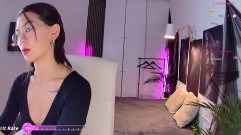 Snapshot of new_meow chatting on October 2025 08:39:01 PM Alice online show from October 2025 08:39:01 PM