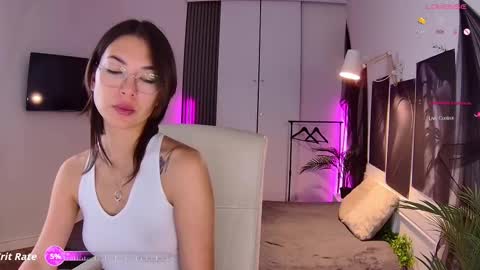 Snapshot of new_meow chatting on October 2025 06:24:01 AM Alice online show from October 2025 06:24:01 AM