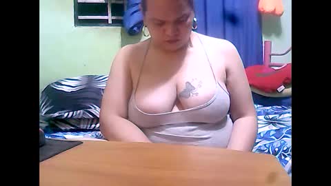 Snapshot of new_taboo_fetishqueen chatting on January 2025 05:59:02 PM mariapaula online show from January 2025 05:59:02 PM