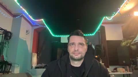 newguy2025 online show from December 2025 09:29:02 AM