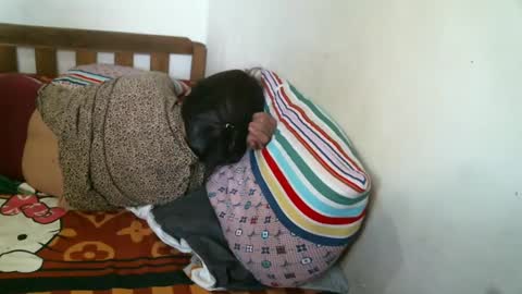 Snapshot of newest_star69 chatting on January 2025 05:45:02 AM Lucy Pearl online show from January 2025 05:45:02 AM