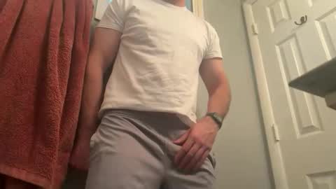 newguy_097 online show from November 2025 11:05:01 PM