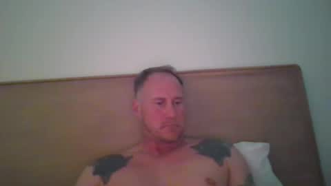 Snapshot of newportman1030 chatting on September 2025 01:49:02 AM amandandhisgirl online show from September 2025 01:49:02 AM