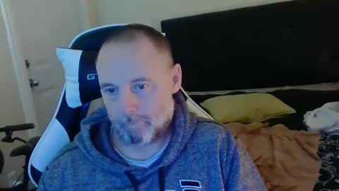 Snapshot of newvvorld chatting on December 2024 05:02:01 PM NewWorld online show from December 2024 05:02:01 PM