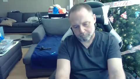 Snapshot of newvvorld chatting on December 2024 06:15:02 PM NewWorld online show from December 2024 06:15:02 PM