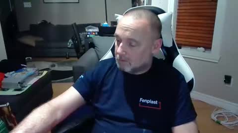 Snapshot of newvvorld chatting on January 2025 10:44:02 PM NewWorld online show from January 2025 10:44:02 PM