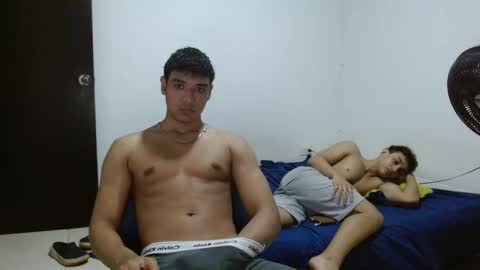 Snapshot of ney_quiroz chatting on October 2025 07:12:01 AM ney hotman online show from October 2025 07:12:01 AM