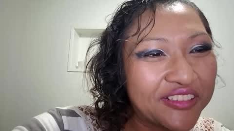 Snapshot of neycali chatting on February 2026 07:35:01 PM NeyCali online show from February 2026 07:35:01 PM