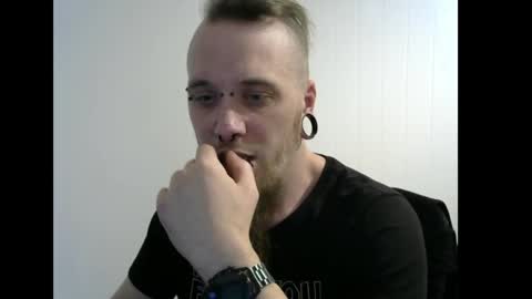 Snapshot of nezvers chatting on March 2025 05:45:01 PM YouPick online show from March 2025 05:45:01 PM