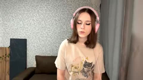 Snapshot of ngocjanus chatting on December 2025 11:04:01 AM Eva Arts online show from December 2025 11:04:01 AM