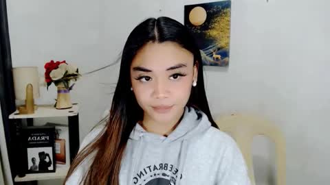 hottie nicole online show from March 2026 12:39:01 AM