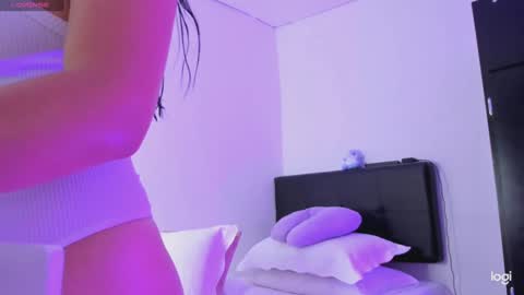 Snapshot of nia_16 chatting on February 2025 05:29:01 PM nia_16 online show from February 2025 05:29:01 PM