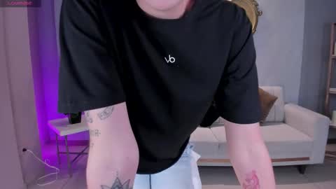 SQUIRTER DOLL    online show from December 2025 07:08:02 PM