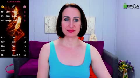 niasmithh online show from March 2025 04:11:01 PM