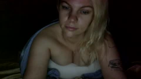 Snapshot of nicecolddrink2 chatting on December 2024 12:05:02 PM Amber online show from December 2024 12:05:02 PM