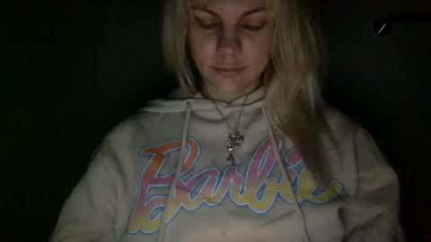 Snapshot of nicecolddrink2 chatting on February 2025 11:34:02 AM Amber online show from February 2025 11:34:02 AM