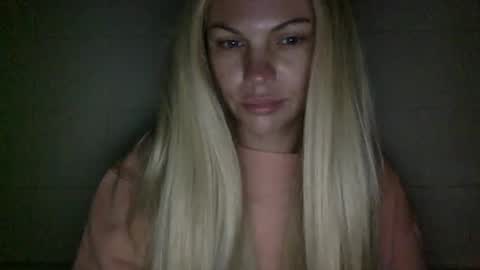 Snapshot of nicecolddrink2 chatting on September 2025 10:30:02 AM Amber online show from September 2025 10:30:02 AM