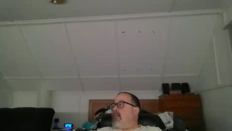 niceguy7208 online show from November 2025 05:45:02 AM