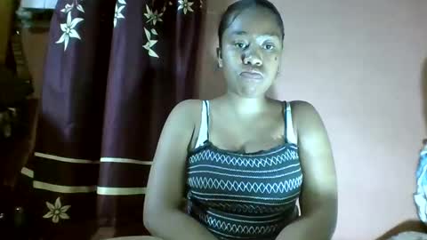 nicelly01 online show from April 2026 06:01:02 PM