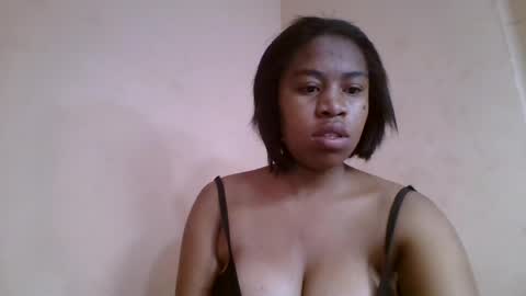 nicelly01 online show from June 2026 06:00:01 AM