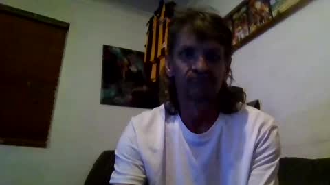 Snapshot of niceozziecockxxx chatting on February 2025 06:08:02 PM Sexiishaine online show from February 2025 06:08:02 PM