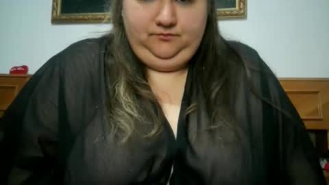 Snapshot of nicholle chatting on April 2026 09:43:02 PM Nicholle online show from April 2026 09:43:02 PM