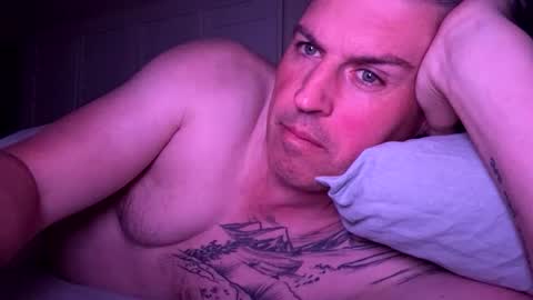 nick578320 online show from November 2025 01:21:02 PM