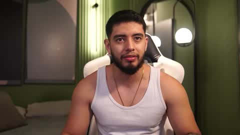 Snapshot of nick_vans chatting on October 2025 12:12:02 PM Jhohan online show from October 2025 12:12:02 PM