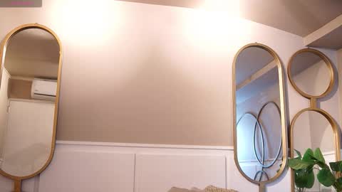 Snapshot of nick_vans chatting on November 2025 12:05:02 PM Jhohan online show from November 2025 12:05:02 PM