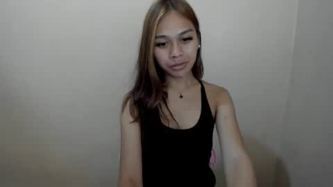 nicki_bows online show from January 2026 01:58:01 PM