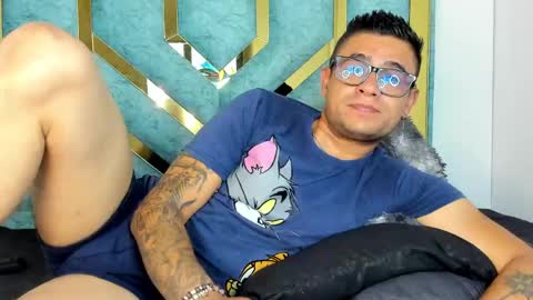 nickk_jonson online show from April 2026 04:01:02 PM