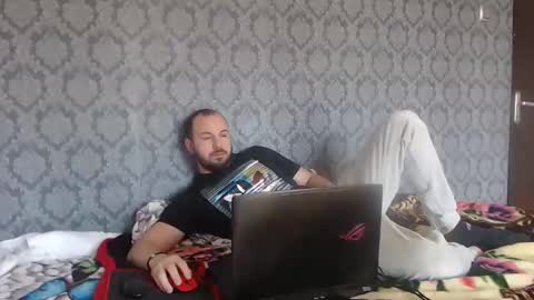 Julian online show from March 2025 10:52:01 AM