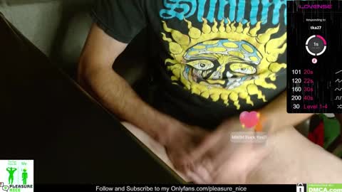 Snapshot of nickpleasurenice chatting on December 2024 06:09:02 PM Nick Pleasure Nice online show from December 2024 06:09:02 PM